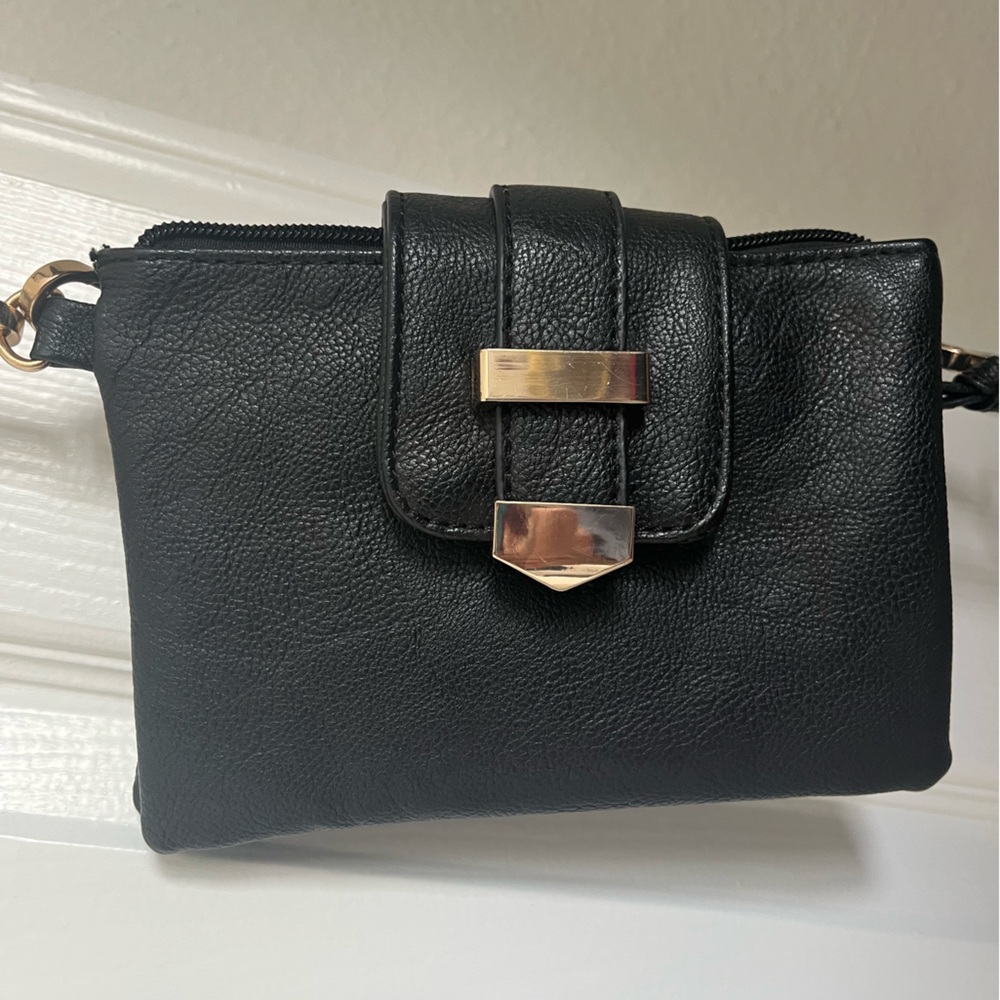 Charming Charlie Great Little Black Purse